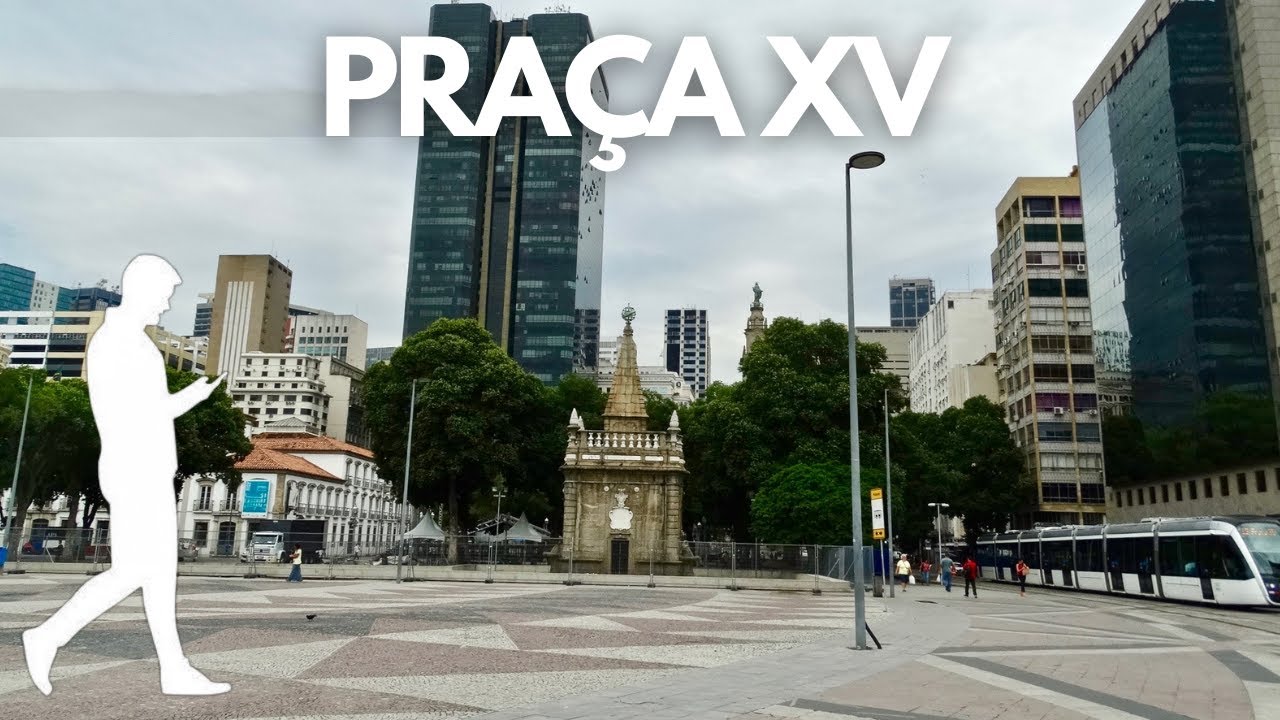 ANDANDO NA PRAÇA XV