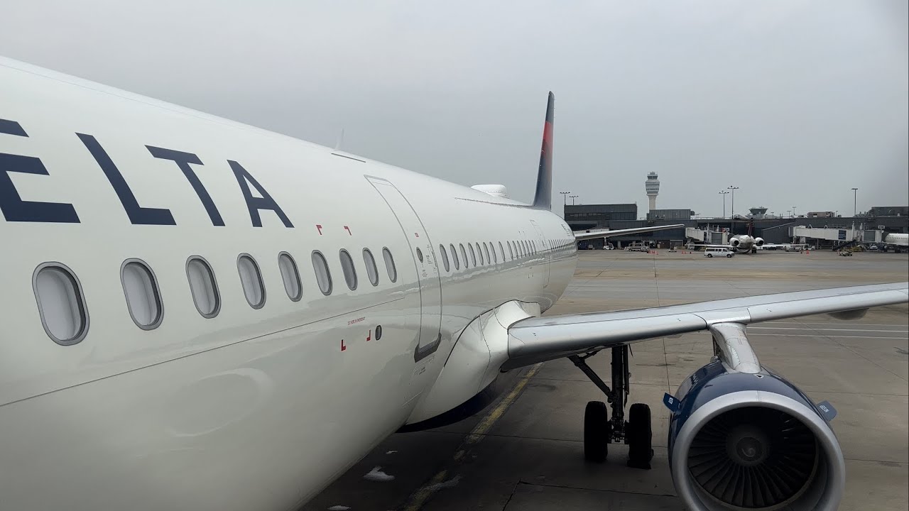 4K | Full Flight (ATL-MSY) | Delta Air Lines (Main Cabin) Airbus A321-200 (N113DX)