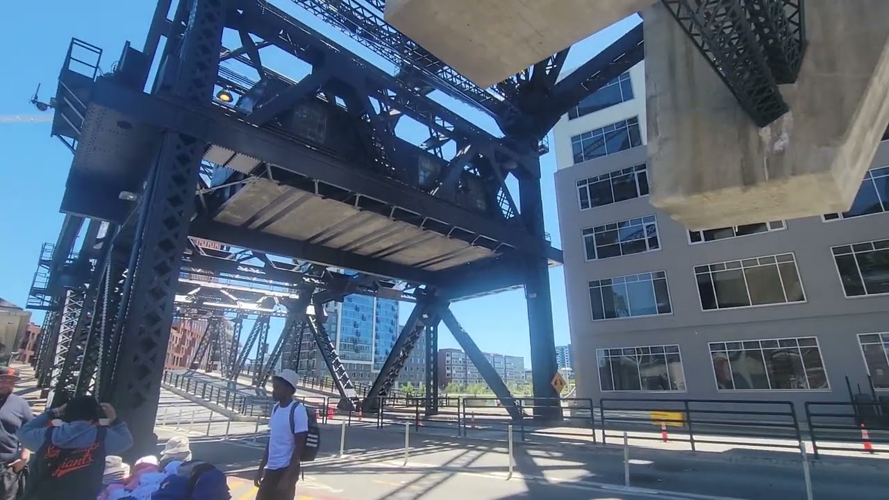 3rd Street Drawbridge opening outside Oracle Park 6/11/22