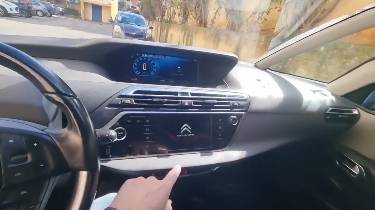 Interfaccia android su c4 Picasso II senza carplay, compatibile dal 2014 al 2016 con sistema smeg+.