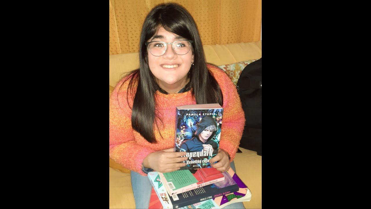 HOPENDATH REBELI&Oacute;N ROJA_ _READING VLOG_