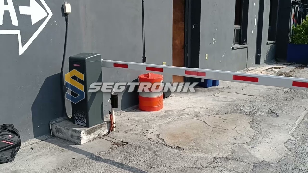 Reemplazo de barrera vehicular en sistema de estacionamiento #Acceso #pluma #Estacionamiento