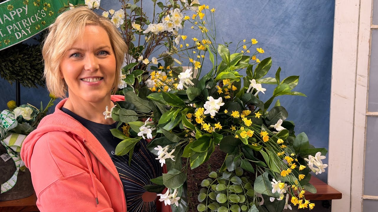 Live Silk Floral Arranging! Live design day!