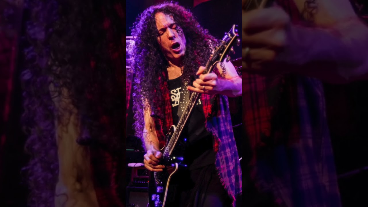 Éste guitarrista es MAS que velocidad 