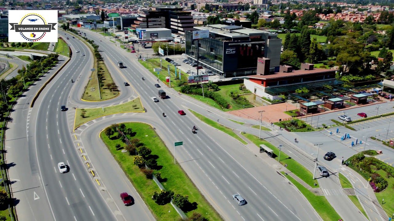 VOLANDO EN DRONE 4K - CHIA LA CIUDAD N° 2