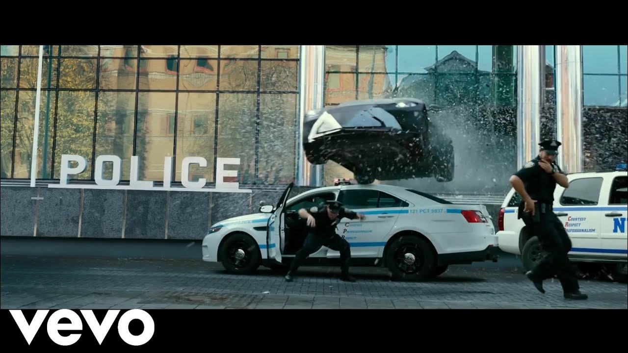 Arash - Boro Boro | MXEEN Remix | Infinite [Crazy Car Chace Scene]