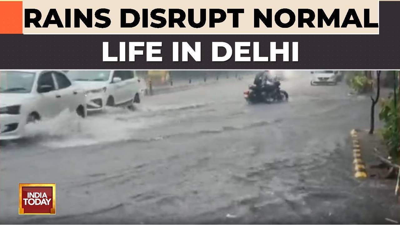 Heavy Rain Lashes Delhi: IMD Issues Red Alert After Severe Waterlogging & Traffic Jams In CP & ITO