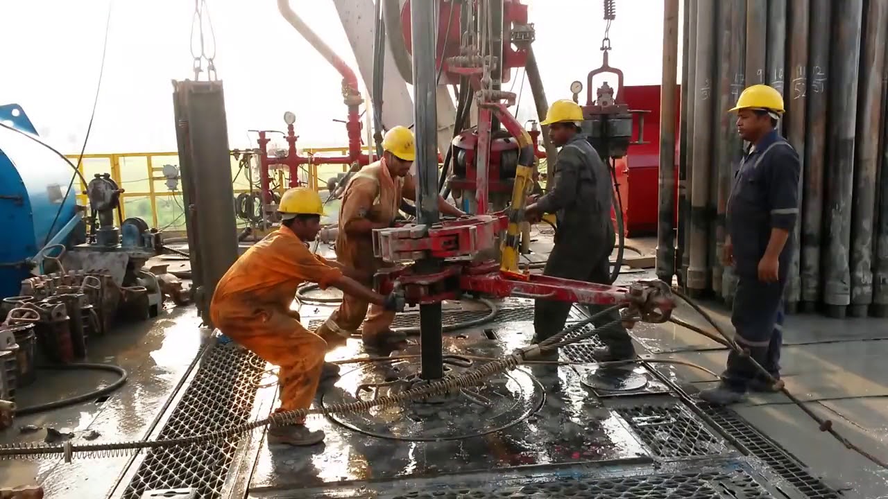 RIG , FLOOR MAN JOB TRAINING