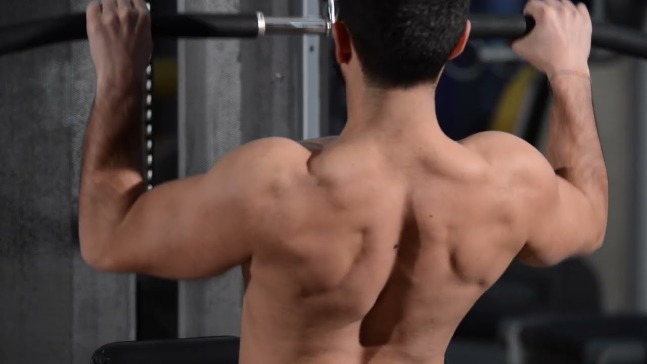 Lat Machine con Sbarra