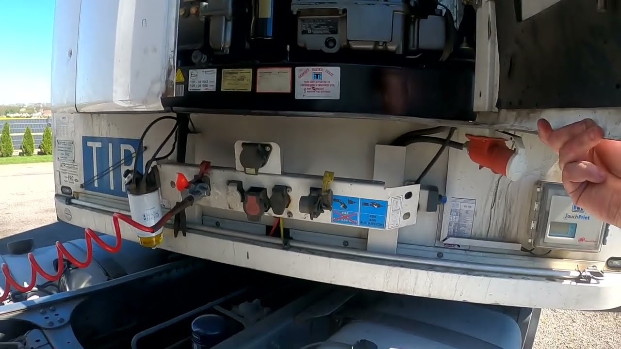 Przegląd podstawowy THERMO KING SLX 300  I og&oacute;lny przegląd naczepy I RMKPL