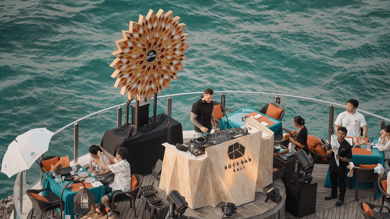 #CORONASUNSETSHOURS: ROCK BAR BALI