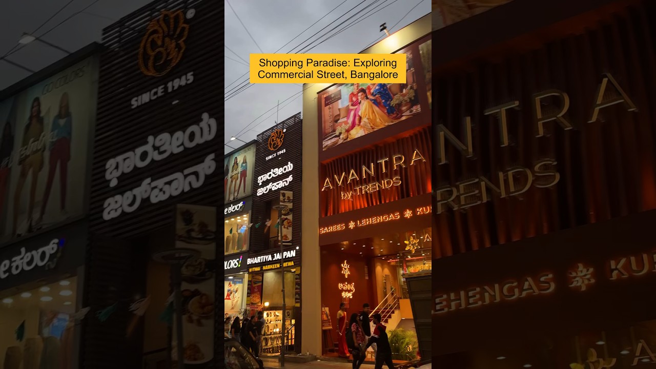Street food, fashion finds, and more &ndash; Commercial Street has it all 🍲👕 #commercialstreet #banglore