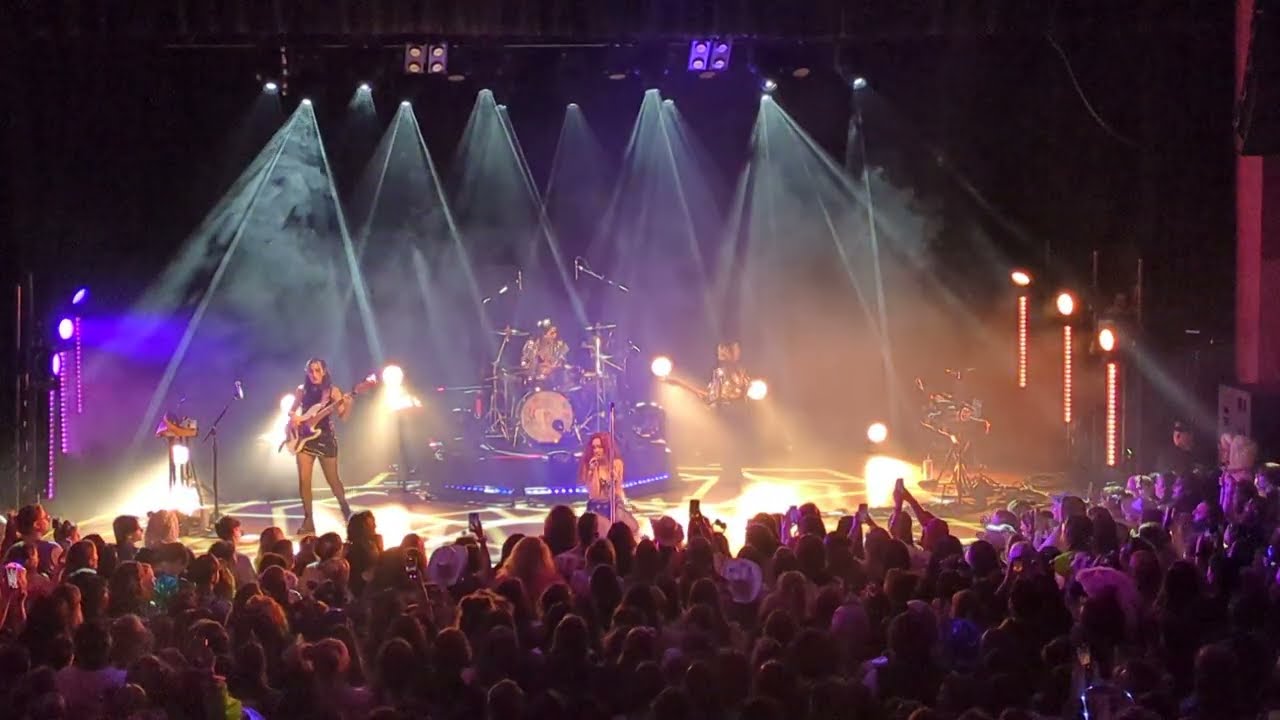 Chappell Roan - Naked In Manhattan - Boulder Theater, Boulder CO (4/9/24)