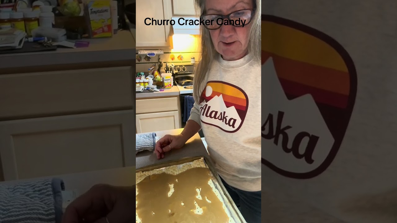 Churro Cracker Candy #food #recipe #dessert #easyrecipe 