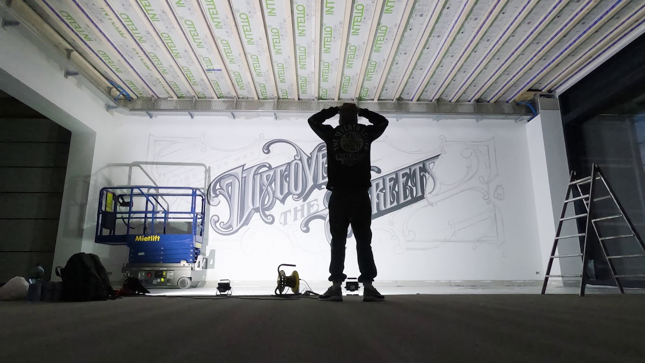 DISCOVER - KKADE - Showroom Mural
