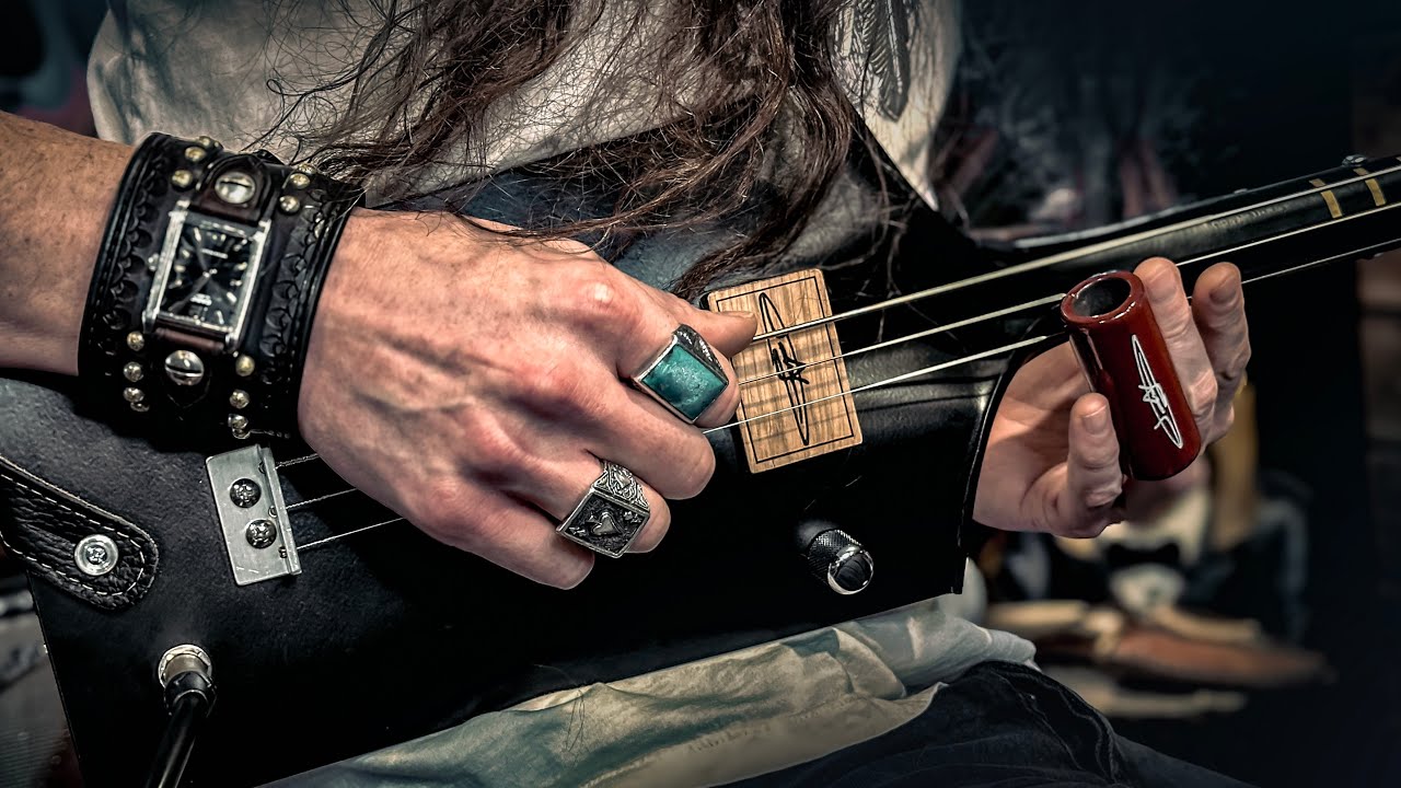 Dark Blues on 3-String Shovel Guitar • 