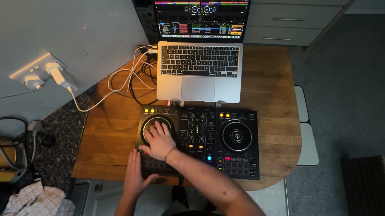 Hard groove mix for the commute