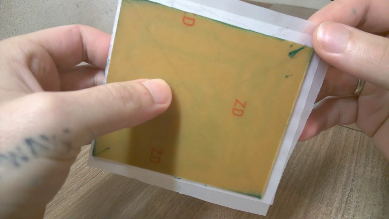 [DIY] Aplicação de Mascara de Soldagem em Placa de Circuito Impresso