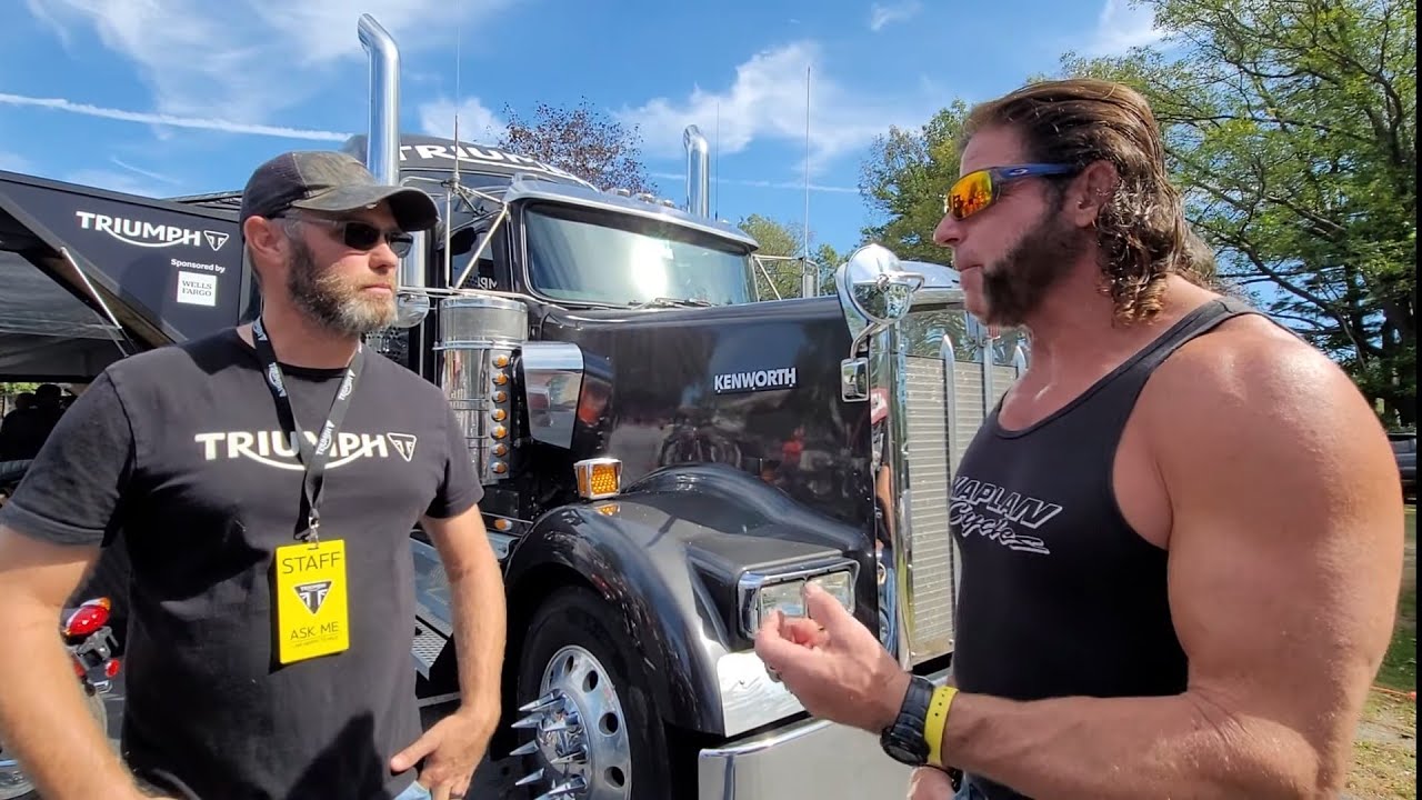 2021 TRIUMPH MOTORCYCLES DEMO RIDE ROAD CREW TEAM'S 2019 KENWORTH W900 & FEATHERLITE 53' TRAILER
