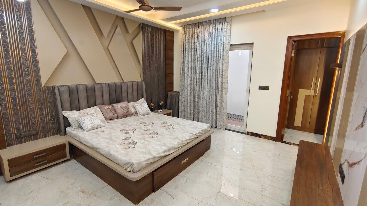 5bhk villa/ 30x45=150 gaj/Corner property/East facing/Gandhi path Vaishali Nagar, Jaipur/9116464197