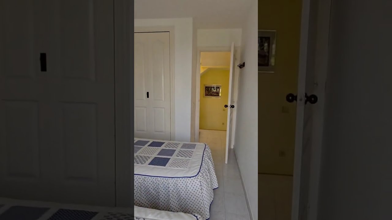 Casa Adosada en Primera Línea de Playa en Marina de Casares