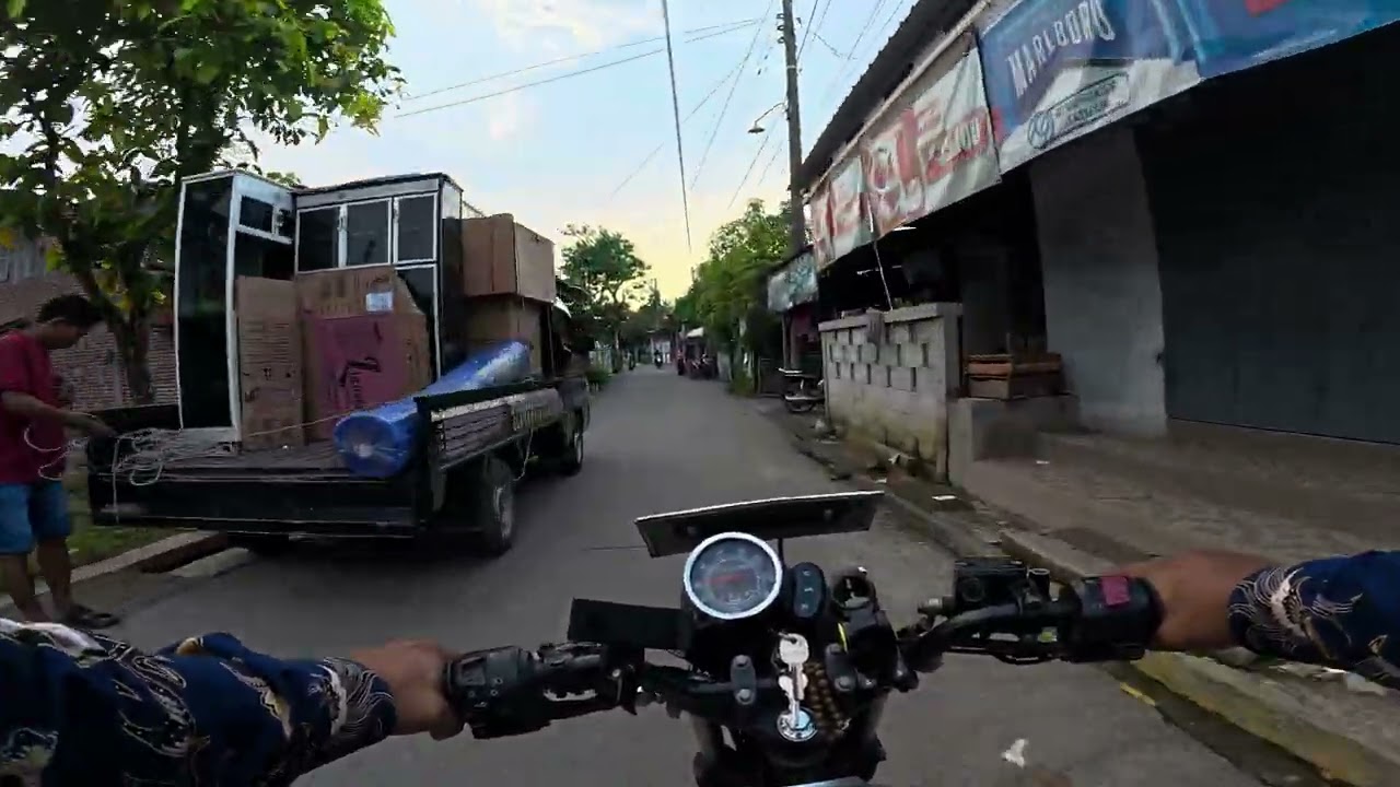 Matahari Terbenam Di Kecamatan Brangsong