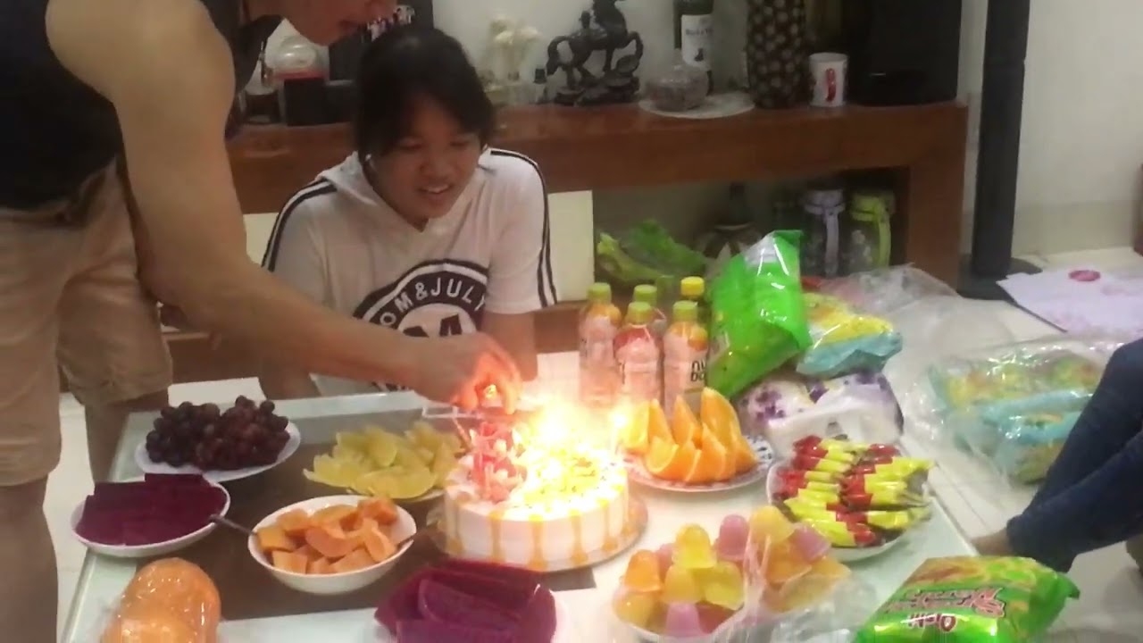 Sinh nhật con gái Trang Linh 13 tuổi 
