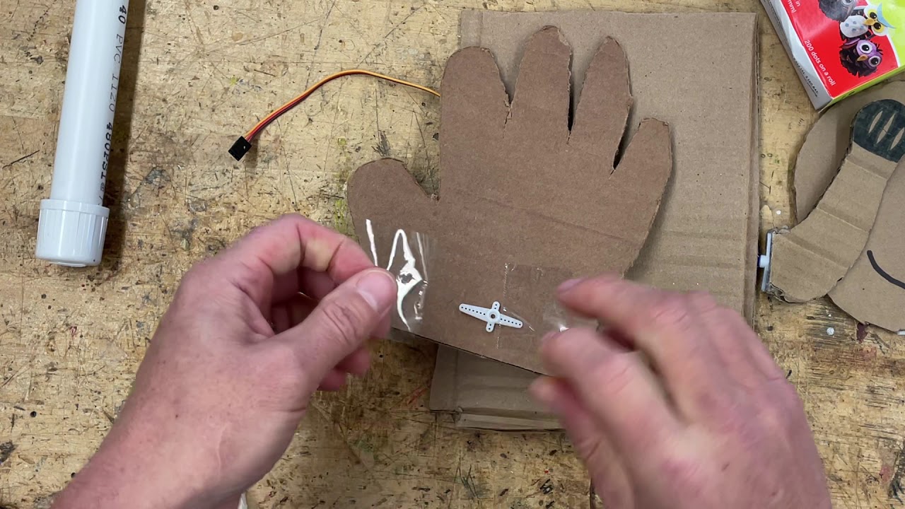 Mounting servos in different directions