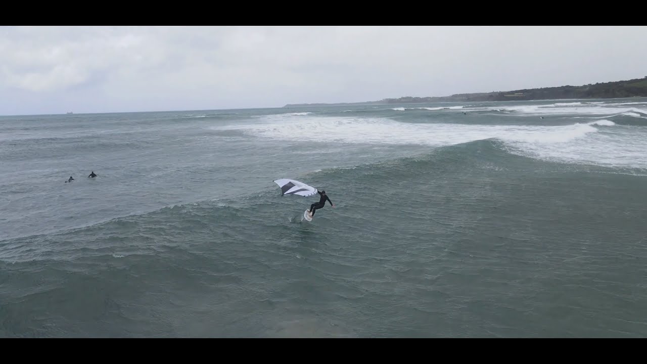 Code Foils - Vayu Aura V2 4m, Sunova Carver wing foil in waves -Victoria, Aus