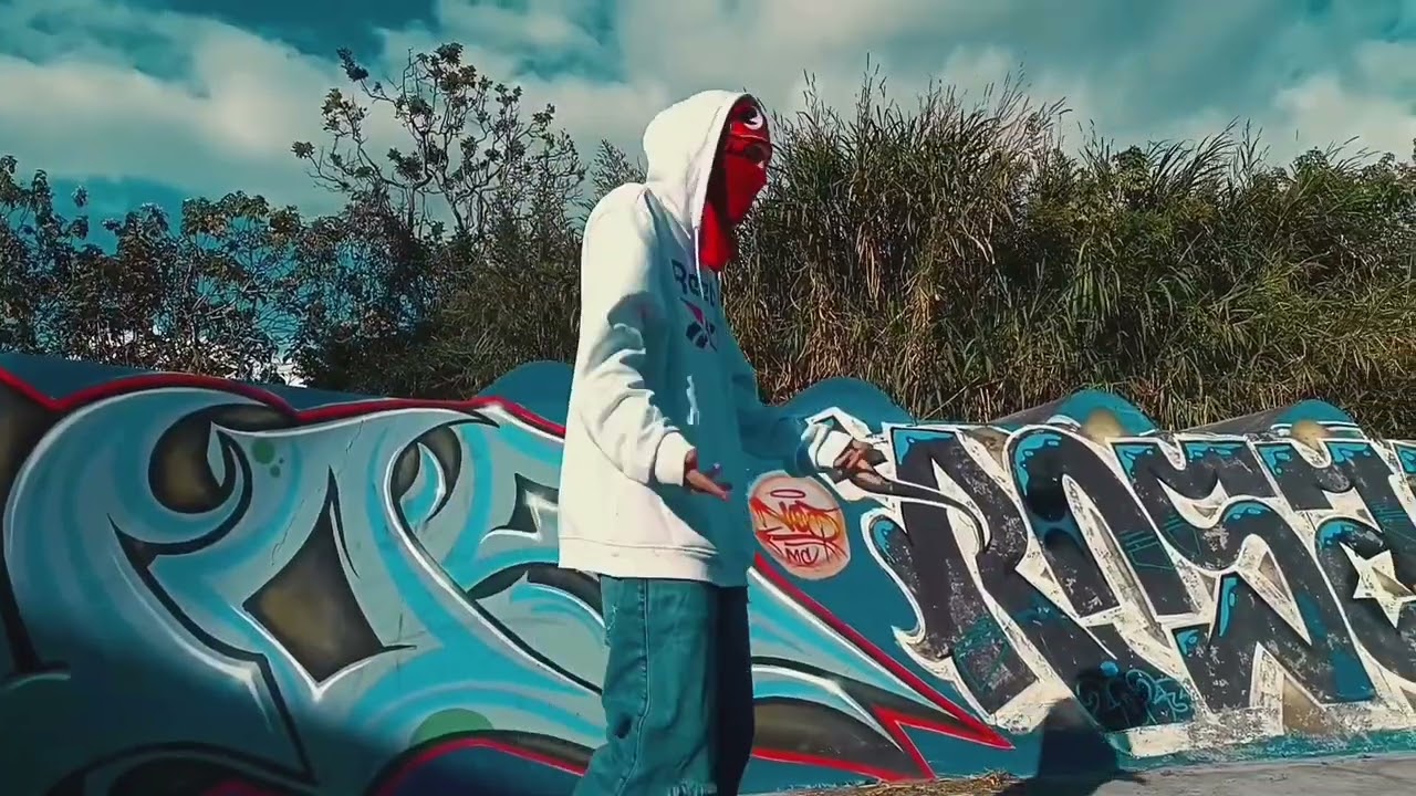 LA CALLE ME LLAMA (VIDEO OFICIAL)