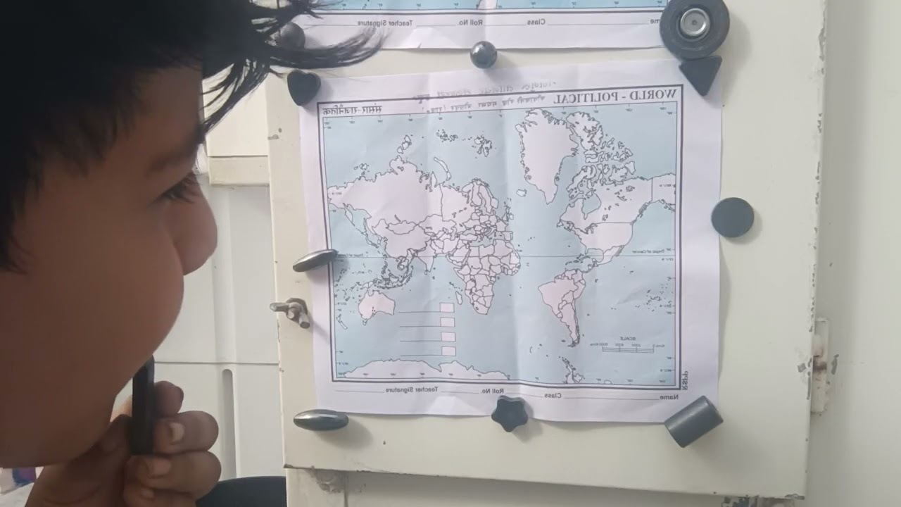 World map ke bare mein sikhaya and Indian rajyon ke bare mein bhi sikhaya