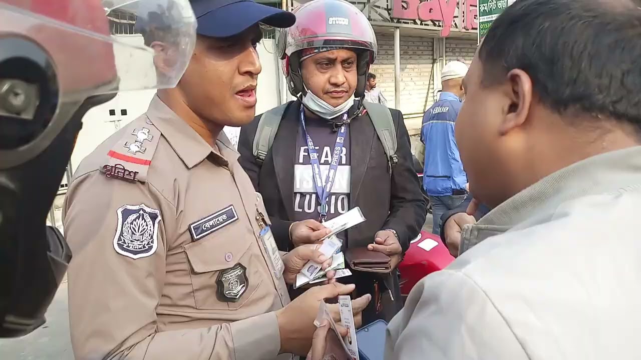 রাজধানীতে আইনশৃঙ্খলা বাহিনীর তৎপরতা। 
