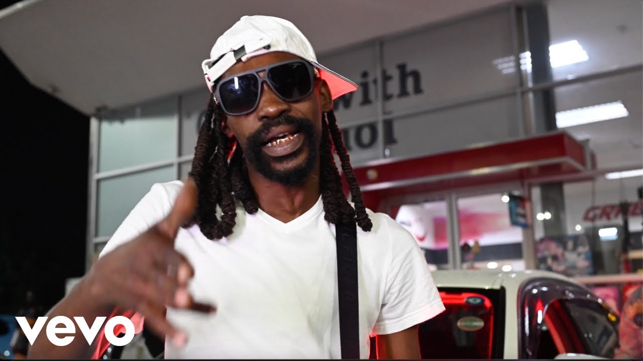 Munga Honorable - Bad People (Official Video)
