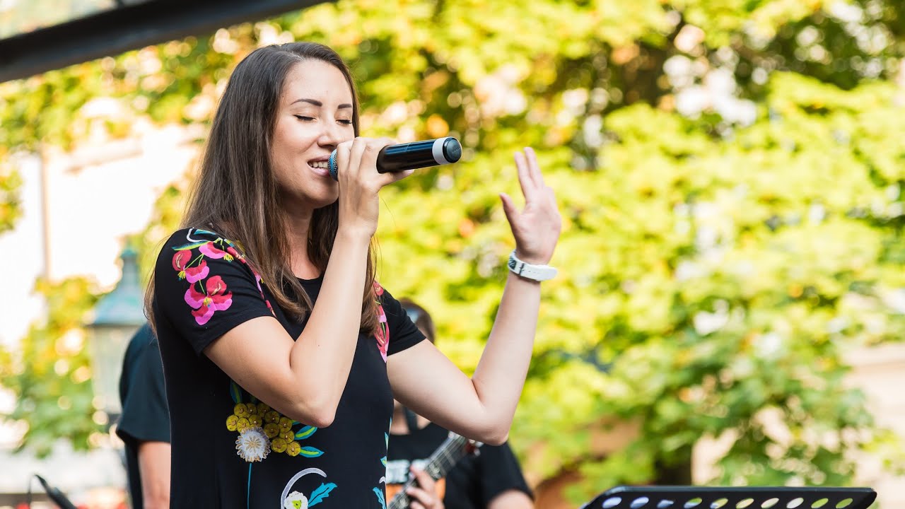 Neviem skrývať žiaľ | Taste of Brass ft. Kristína Vančová LIVE