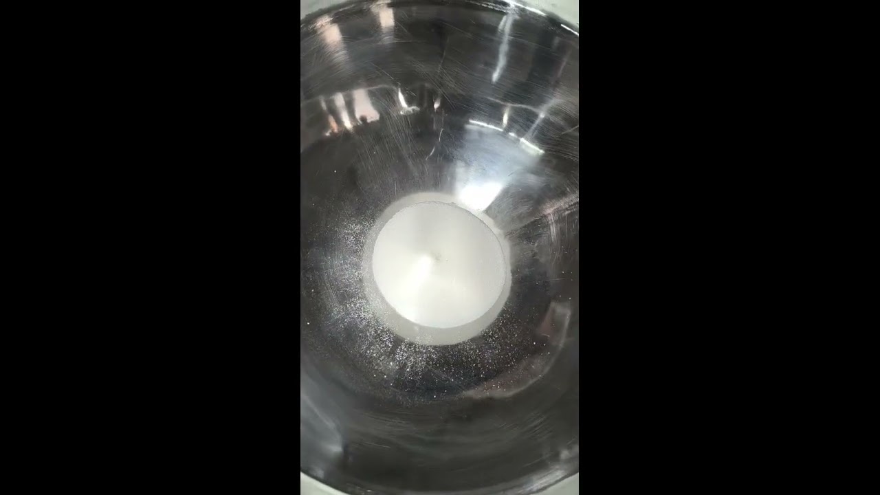 Mezclador por alto cizallamiento haciendo jarabe a 60º brix
