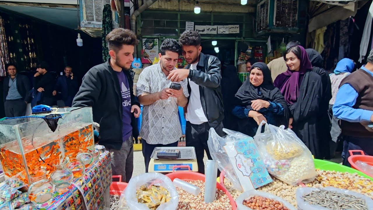 Streets of Iran during war between Iran amd Israeil 🚀Ali's family shopping for the New Year