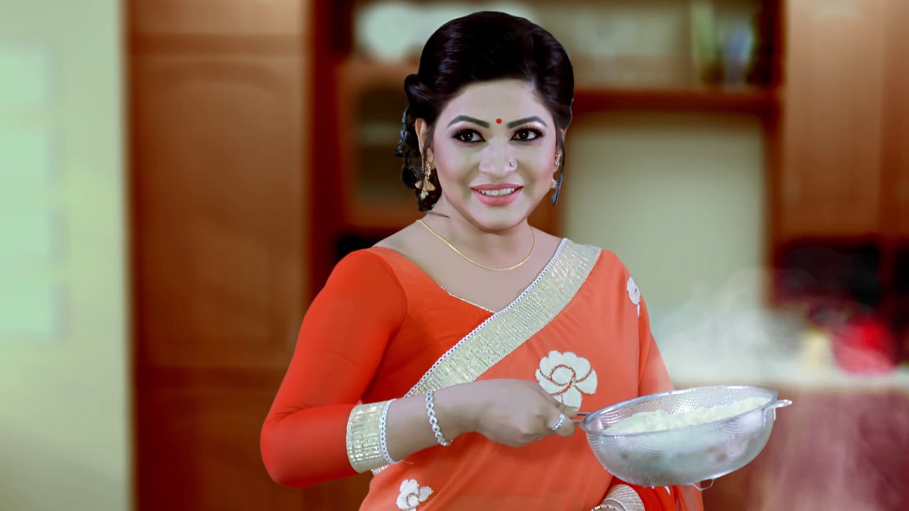 COCOLA Egg Noodles TVC