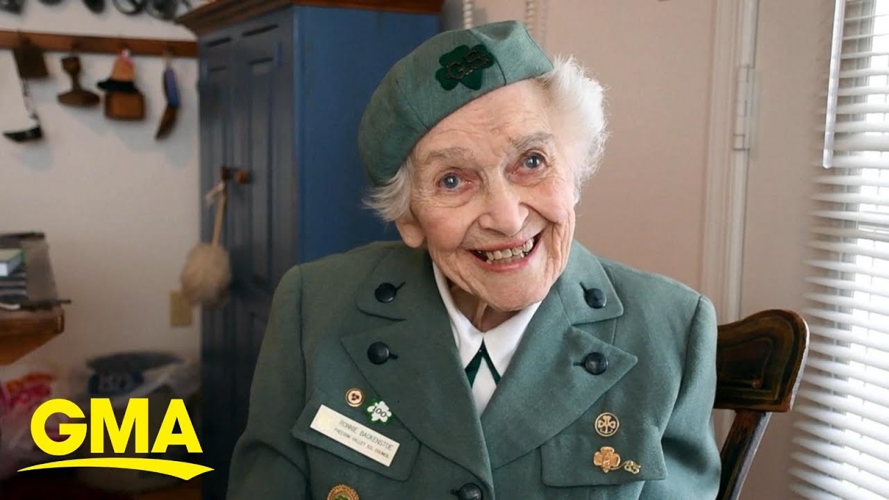 This 98-year-old girl scout has been selling cookies since 1932 l GMA