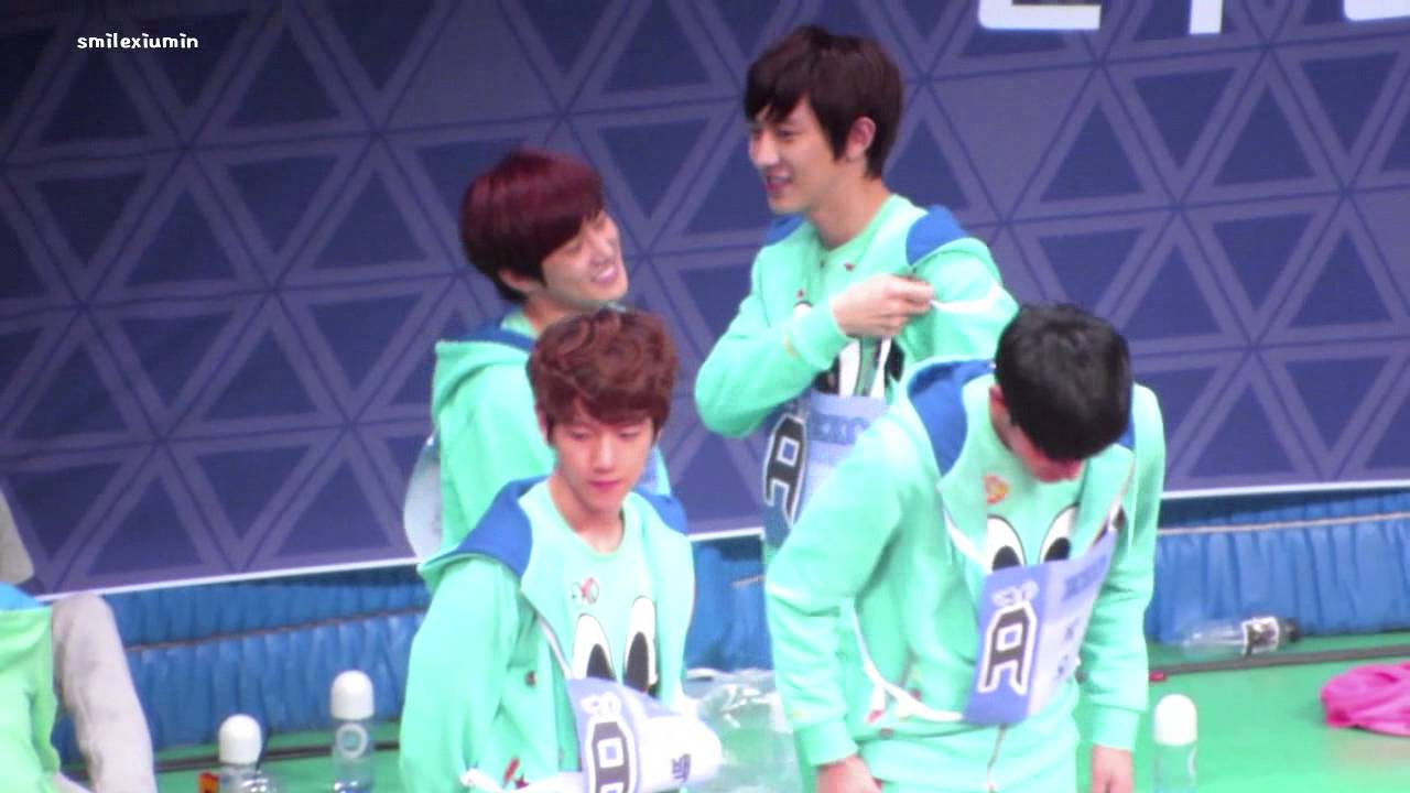 130128 Suho & Chanyeol  아육대 - 귀여운수호