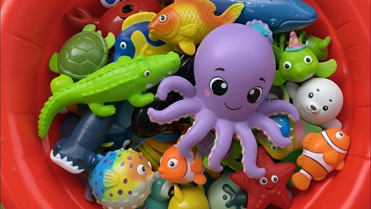 Learn Sea Animal Names: Shark 🦈 Lobster 🦞 Crocodile 🐊 | Sea Animal Toys for Toddlers | Kids Learn 