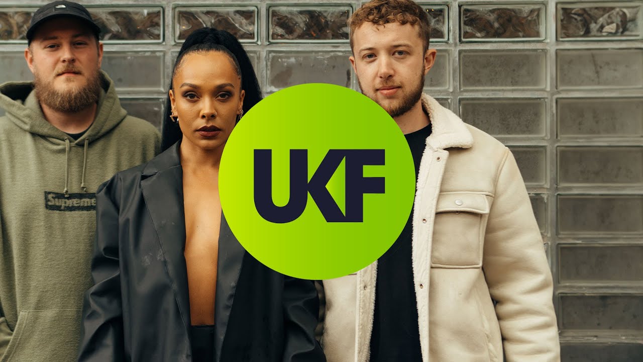 Pola & Bryson & IYAMAH - Too Shy