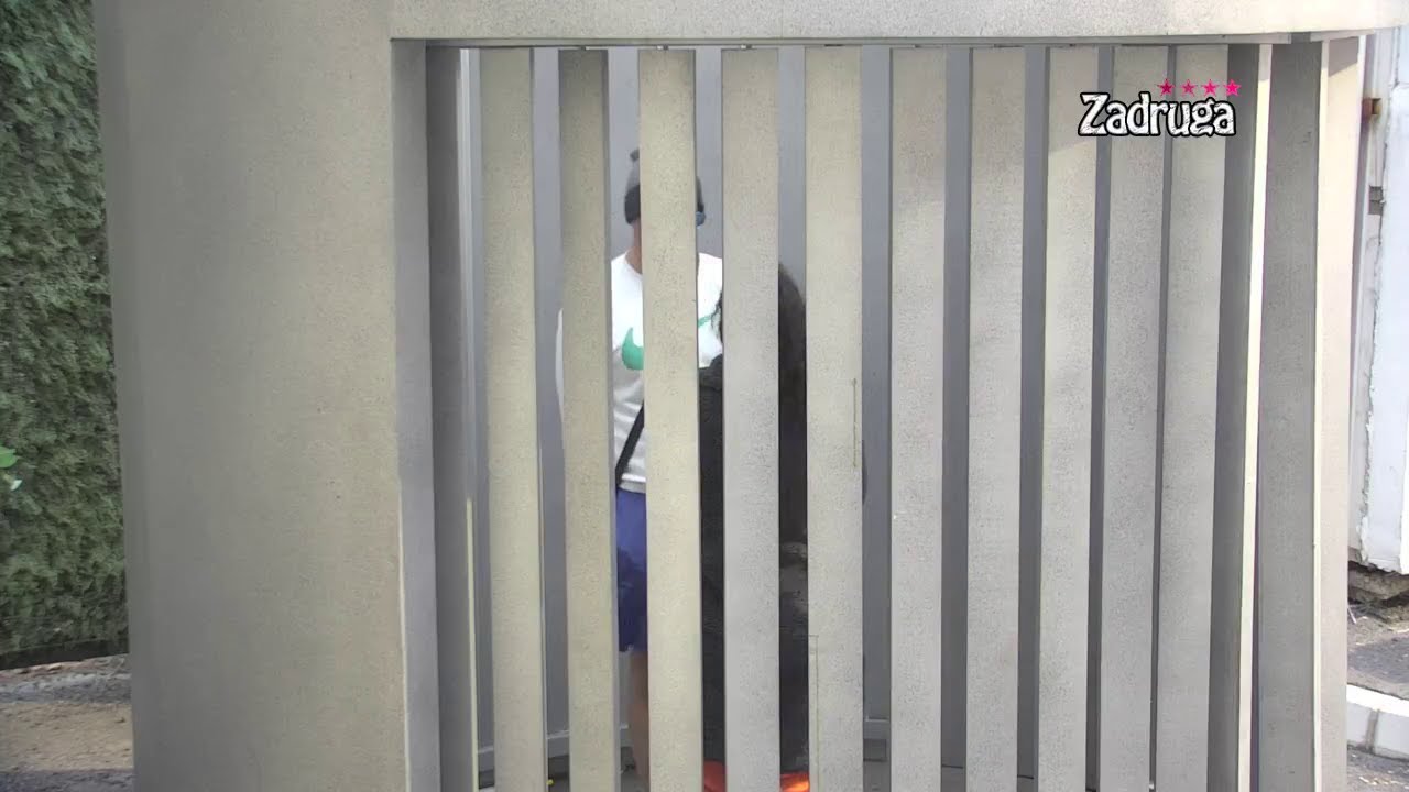 Zadruga 4 - Tomović i Paula se sakrili u Leposavinom kavezu - 09.03.2021.