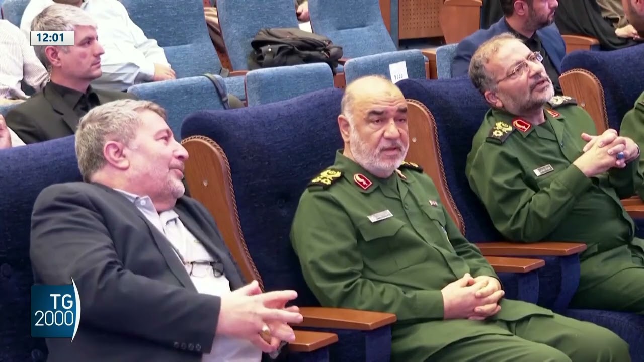 Iran colpisce principale raffineria saudita. Ucciso il portavoce dei Pasdaran