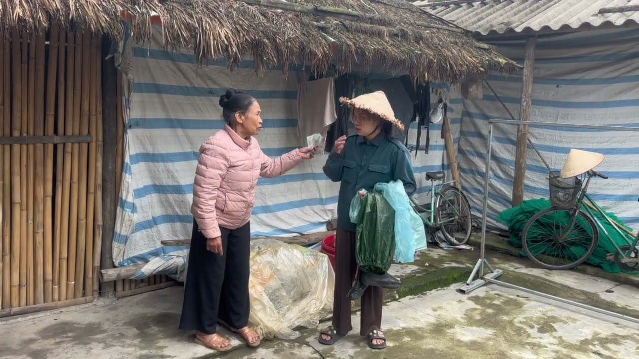 Mụ Hải khôn lỏi toan tính mua hàng của Nguyệt 