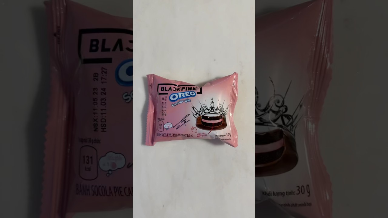 Blackpink Oreo pie 🥧😋#blackpink #jisoo #jennie #ros&eacute; #lisa #coachella #chocolate
