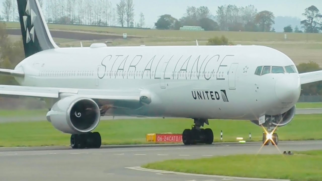 Terminal Plane Spotting and Ground Handling at Edinburgh Airport Part 1 | October 2022