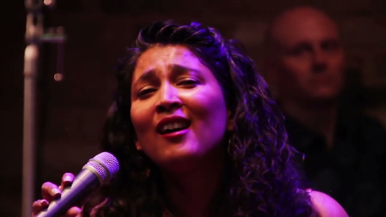 Khiyo - Dhono Dhanno Pushpo Bhora