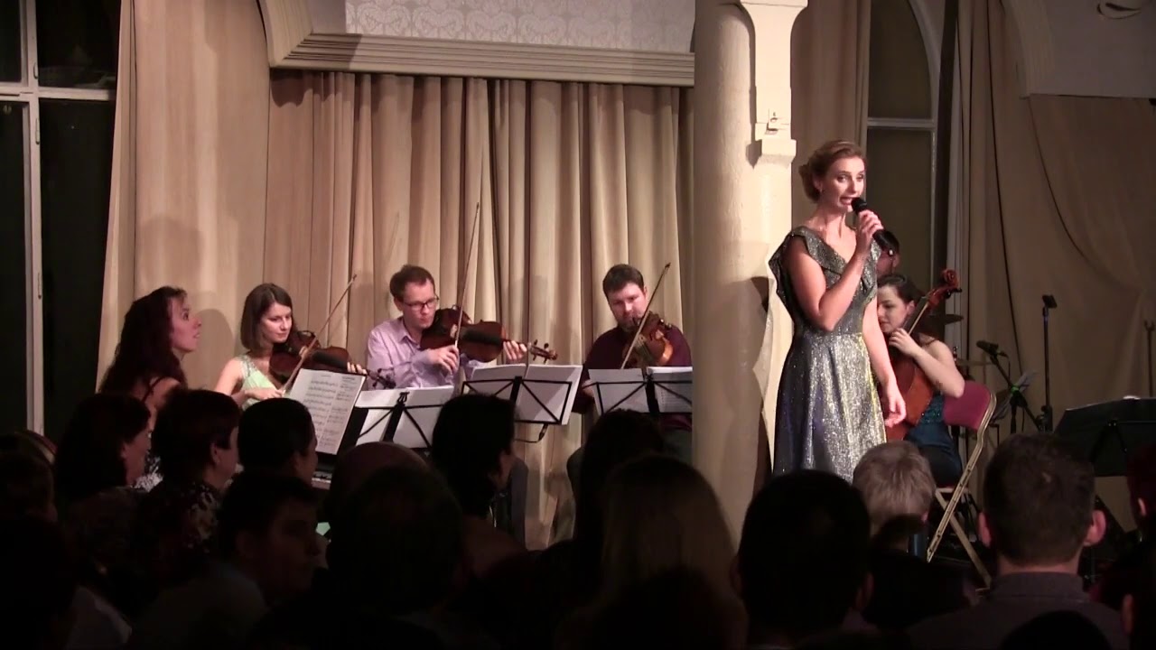 Krize sem, krize tam - Monika Sommerová