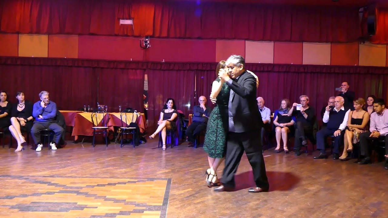 Osvaldo Roldan & Anna Maria Ferrara, Tabaco