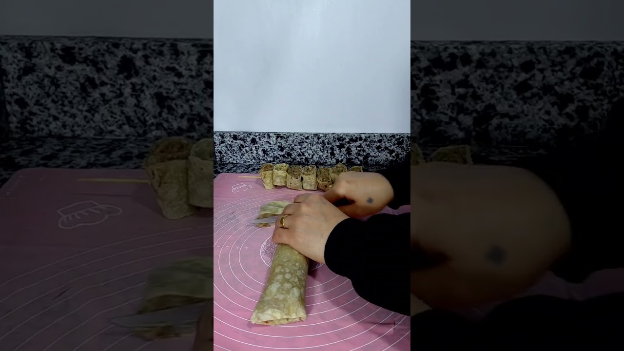 رولات الميني حواوشي خطييييير من# مطبخي بيرو